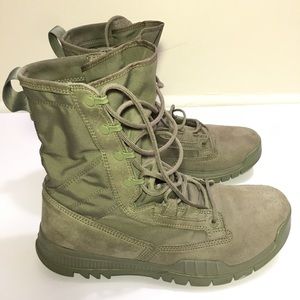 nike army combat boots